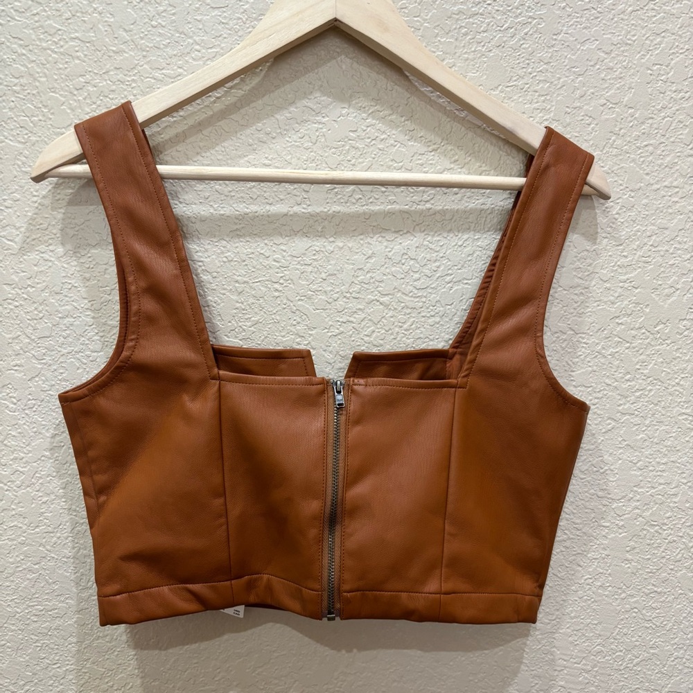 NEW Anthropologie | Maeve Faux Leather Cropped Notch Tank Size 6 Boho - Picture 8 of 13